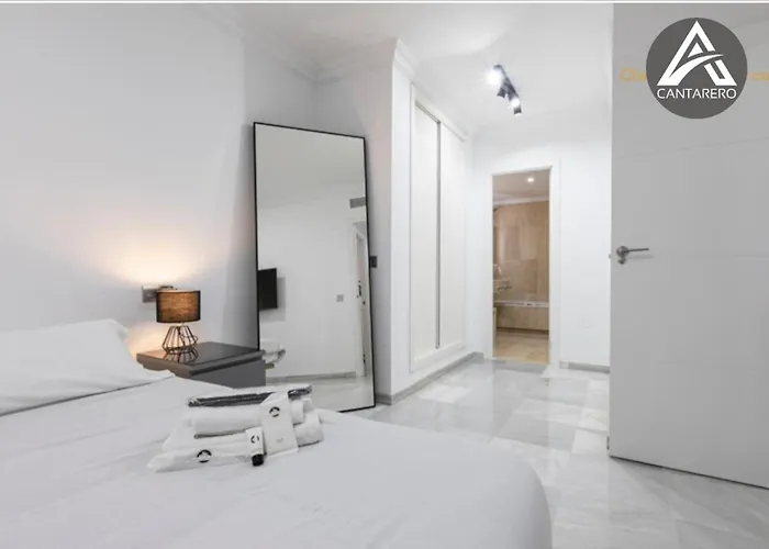 Golden Mille Apartment *